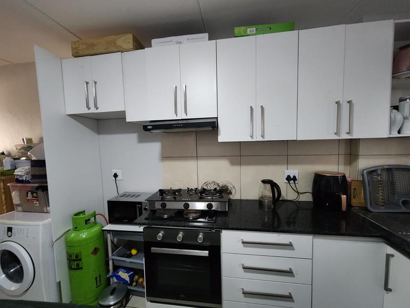 1 Bedroom Property for Sale in Kensington Western Cape